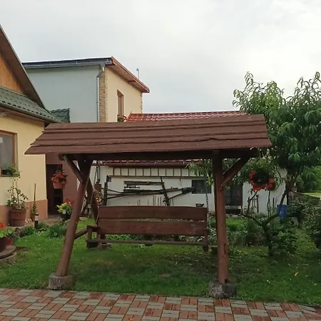 Landsted Za Zelenym Plotom *